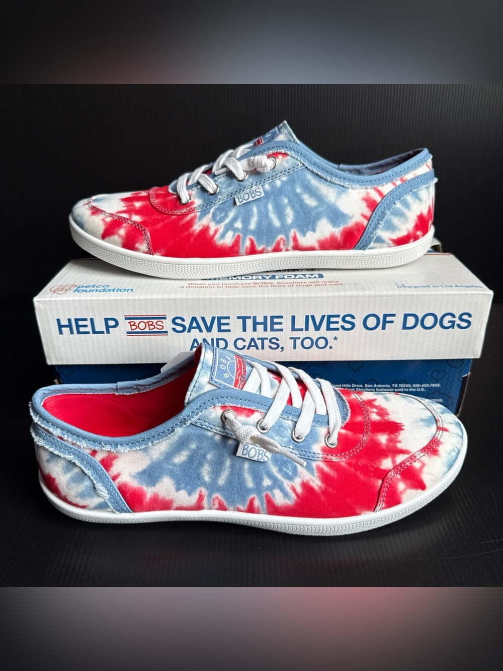 NIB Bobs B Cute Skechers Red Blue Camp Color Memory Foam Shoes Women’s Size 10
